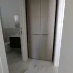 דירה Renovated Flat With Terrace In ביביונה